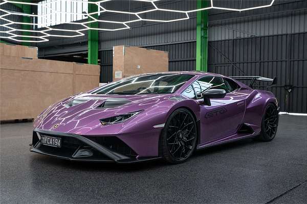 2022 Lamborghini Huracan STO 724