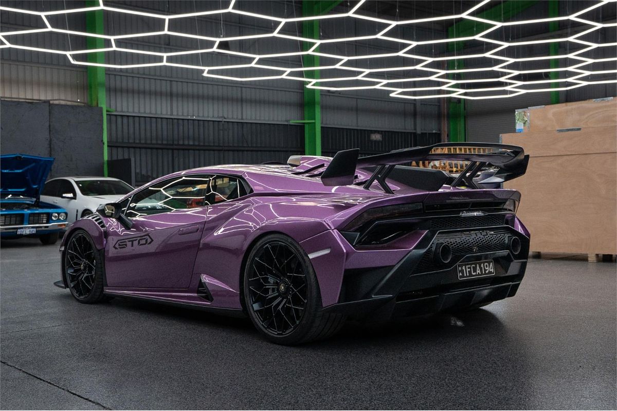 2022 Lamborghini Huracan STO 724
