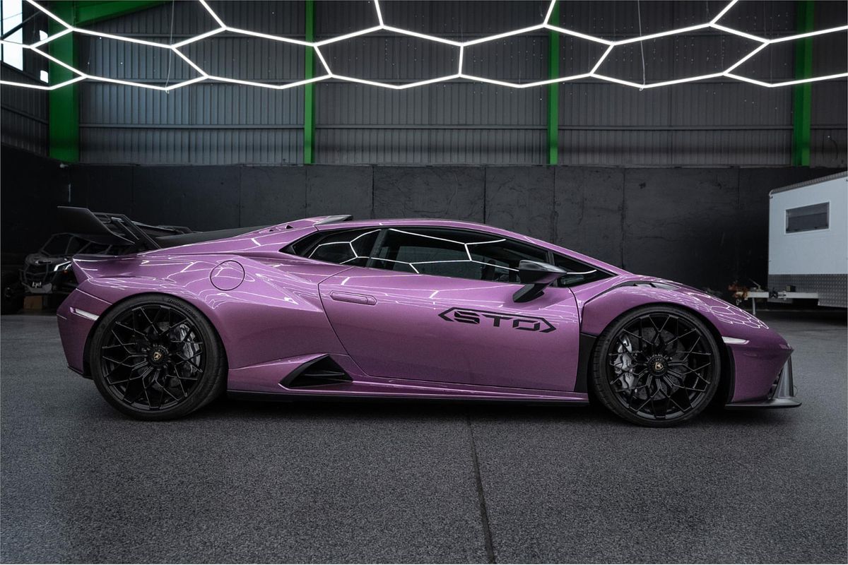 2022 Lamborghini Huracan STO 724