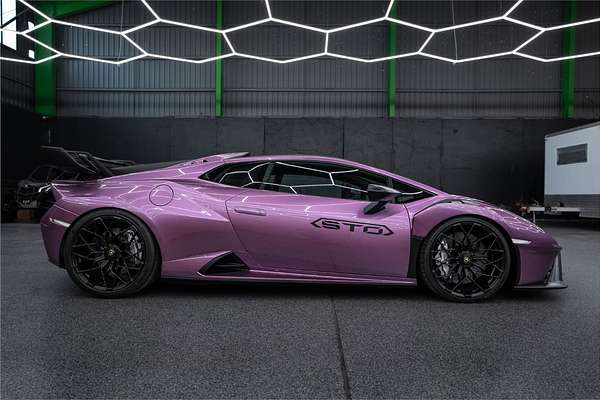 2022 Lamborghini Huracan STO 724