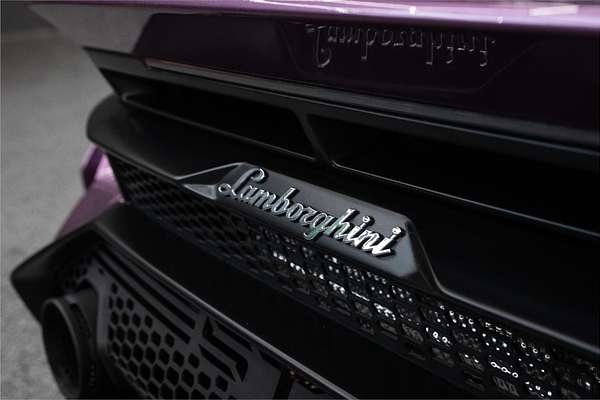 2022 Lamborghini Huracan STO 724