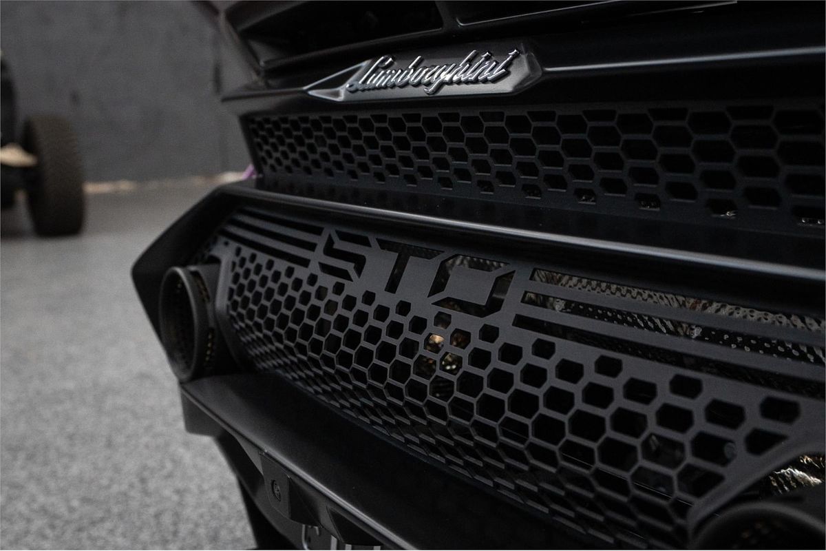 2022 Lamborghini Huracan STO 724
