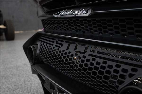 2022 Lamborghini Huracan STO 724