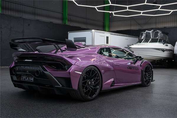 2022 Lamborghini Huracan STO 724