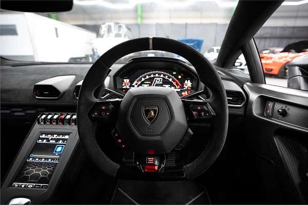 2022 Lamborghini Huracan STO 724