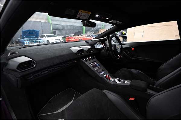 2022 Lamborghini Huracan STO 724