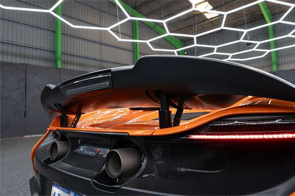 2016 McLaren 675LT