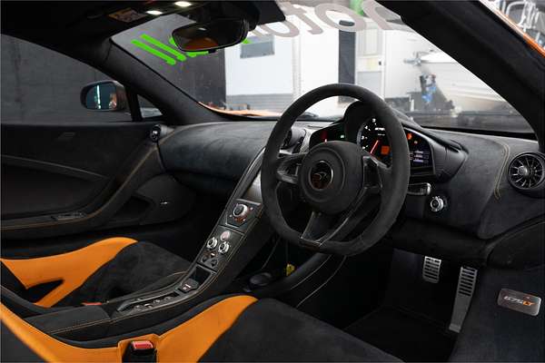 2016 McLaren 675LT