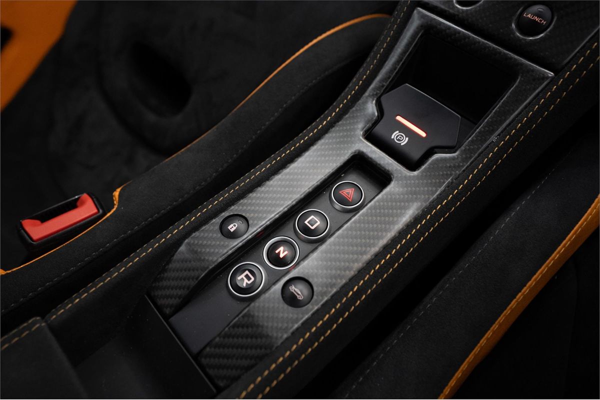 2016 McLaren 675LT