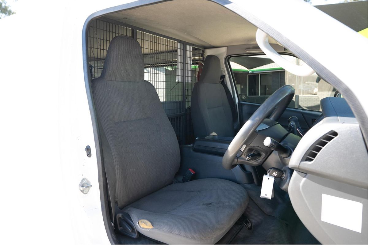 2016 Toyota Hiace TRH201R
