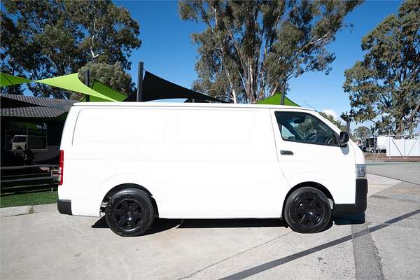 2016 Toyota Hiace TRH201R