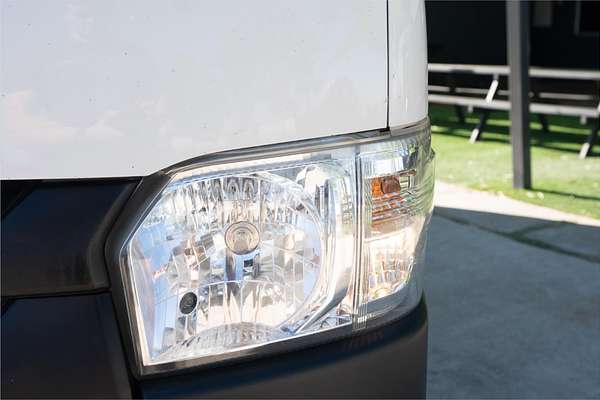 2016 Toyota Hiace TRH201R