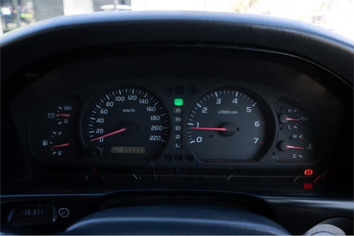 2000 Toyota Landcruiser GXV (4x4)