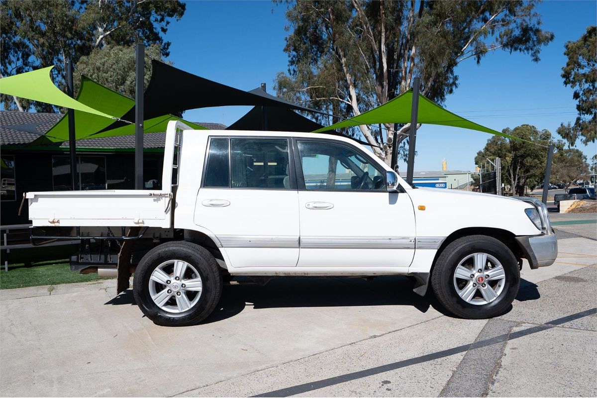 2000 Toyota Landcruiser GXV (4x4)