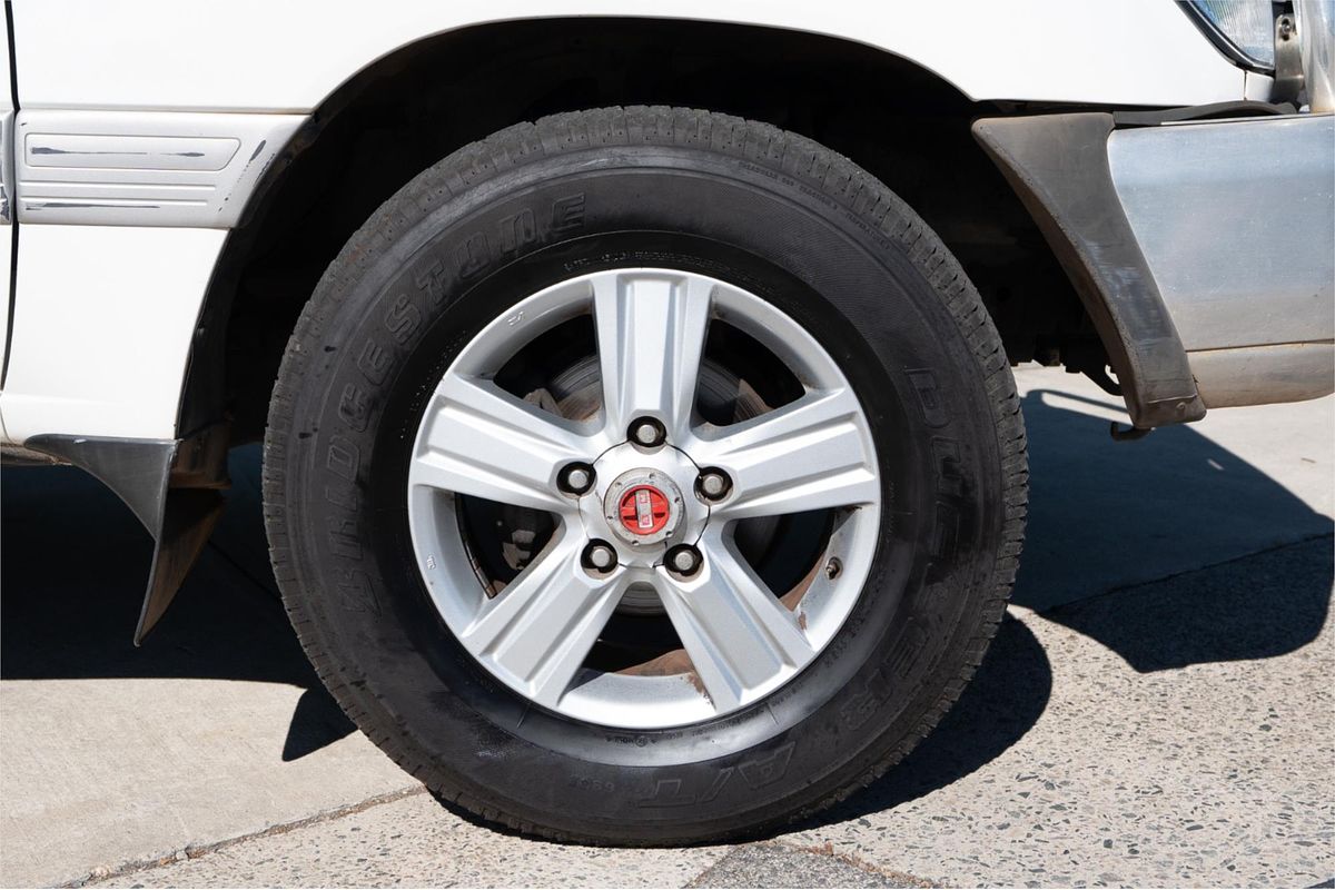2000 Toyota Landcruiser GXV (4x4)