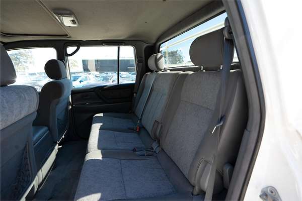2000 Toyota Landcruiser GXV (4x4)