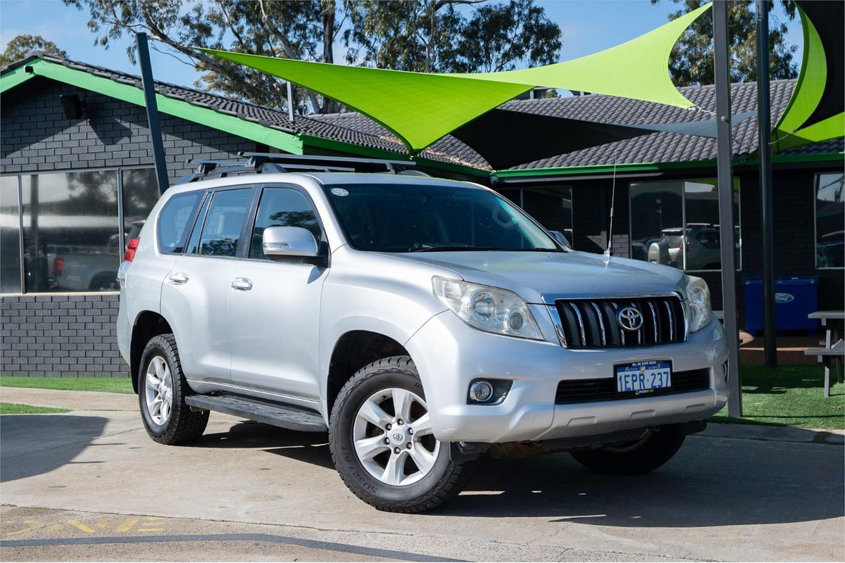 2010 Toyota Landcruiser GXL UZJ200R