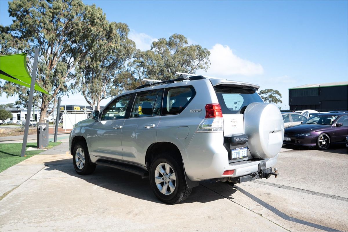 2010 Toyota Landcruiser GXL UZJ200R