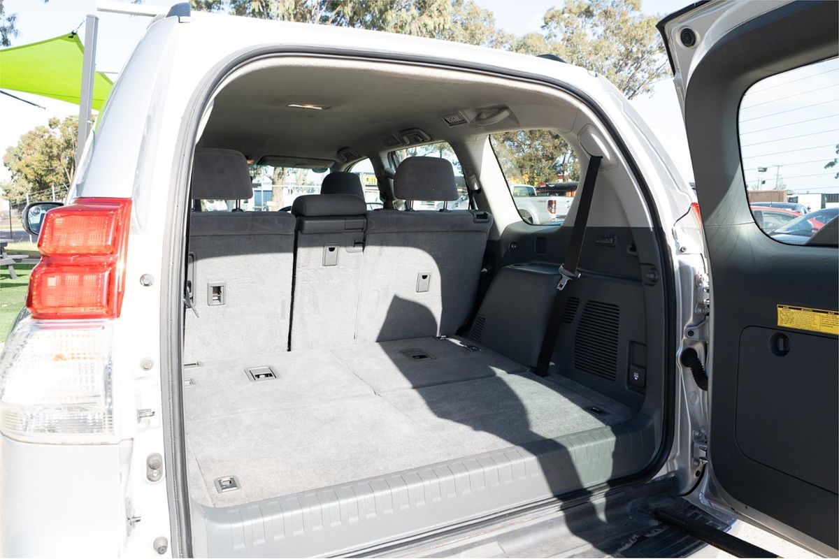 2010 Toyota Landcruiser GXL UZJ200R