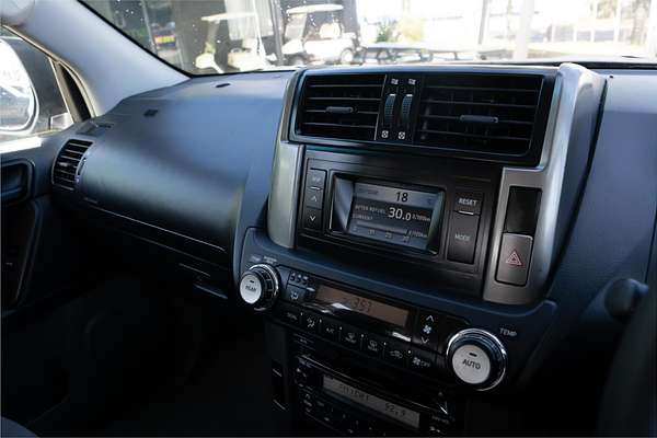 2010 Toyota Landcruiser GXL UZJ200R