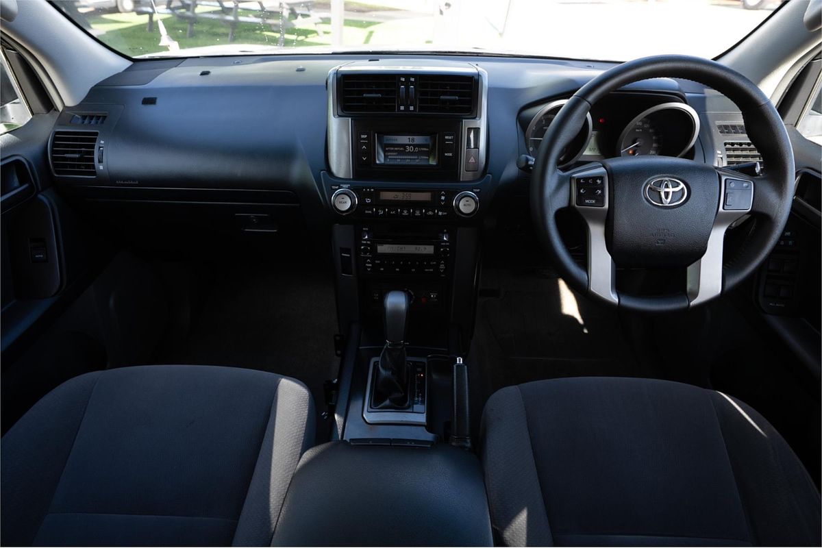 2010 Toyota Landcruiser GXL UZJ200R
