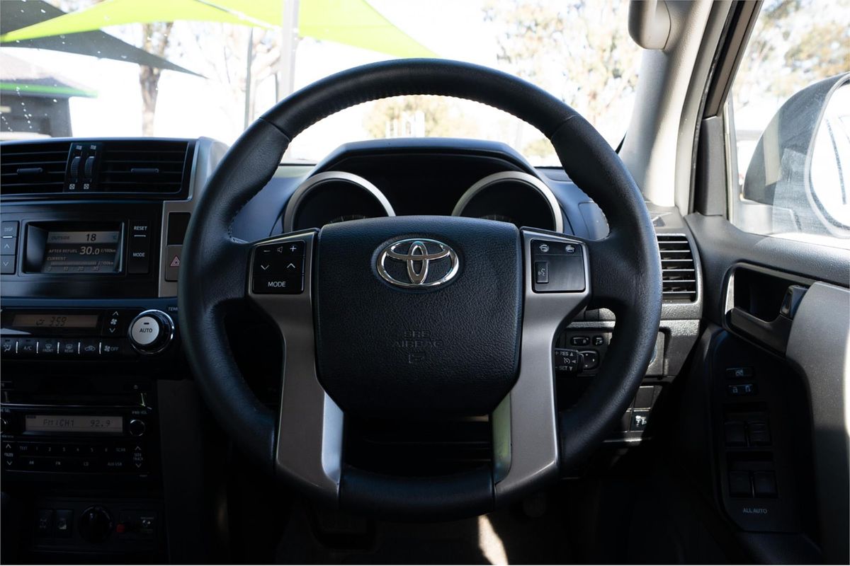 2010 Toyota Landcruiser GXL UZJ200R