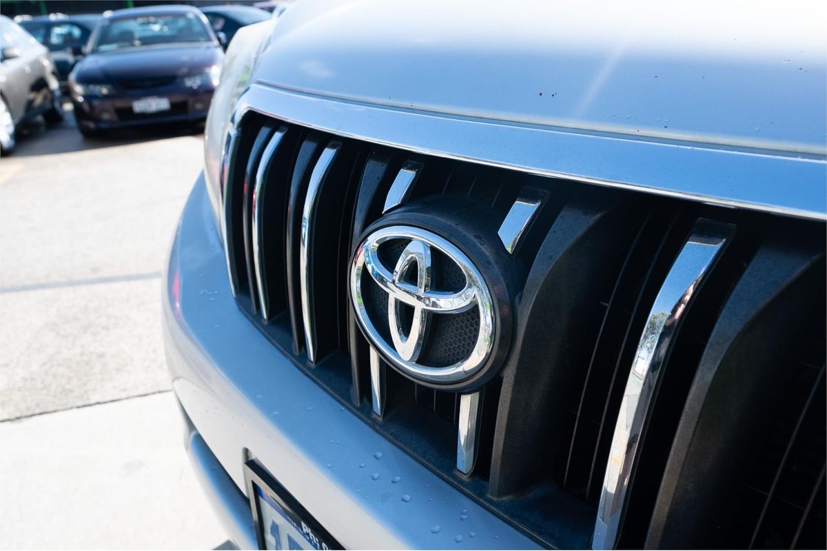2010 Toyota Landcruiser GXL UZJ200R