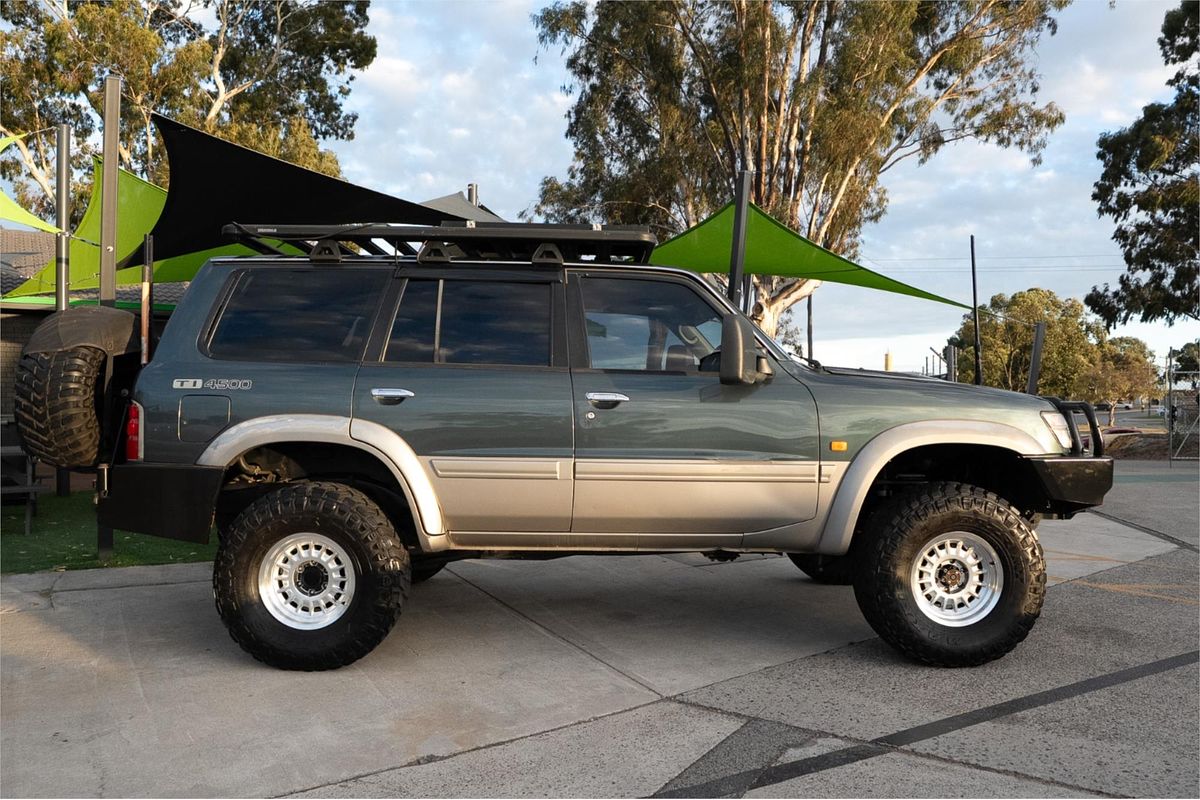 1998 Nissan Patrol Ti GU