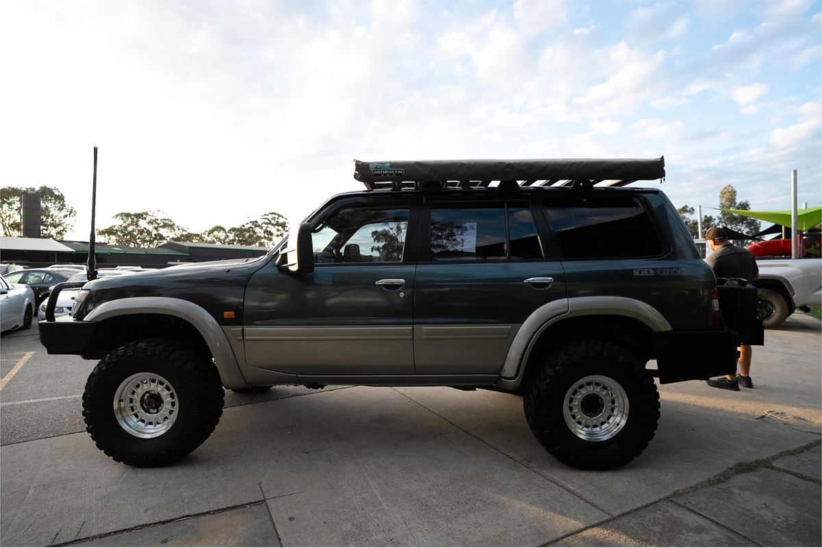 1998 Nissan Patrol Ti GU
