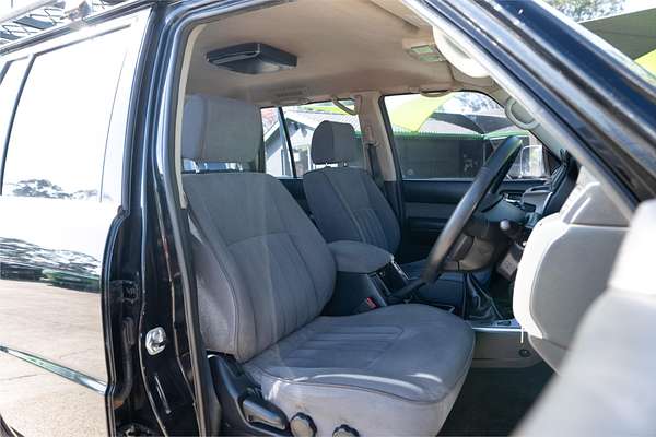 2010 Nissan Patrol ST GU VII
