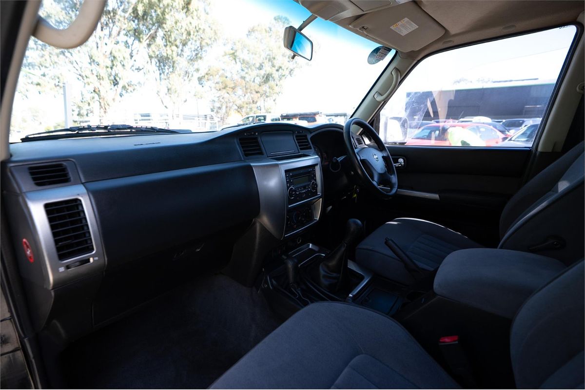 2010 Nissan Patrol ST GU VII