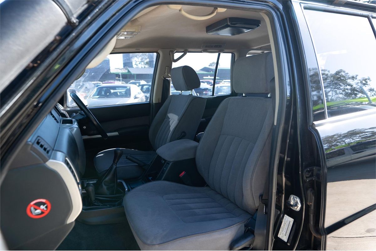 2010 Nissan Patrol ST GU VII