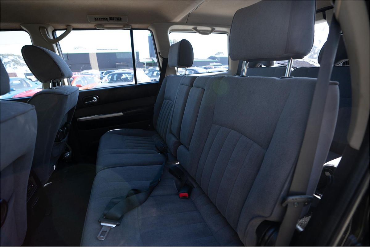 2010 Nissan Patrol ST GU VII