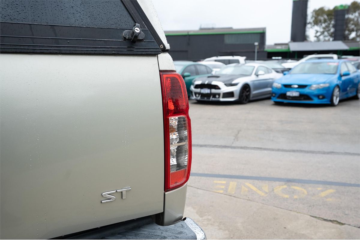 2011 Nissan Navara ST D40 4X4
