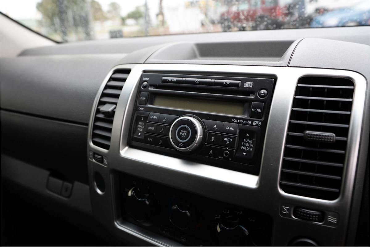 2011 Nissan Navara ST D40 4X4