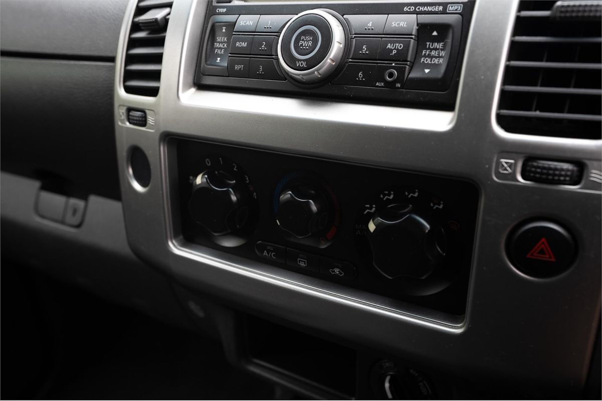 2011 Nissan Navara ST D40 4X4