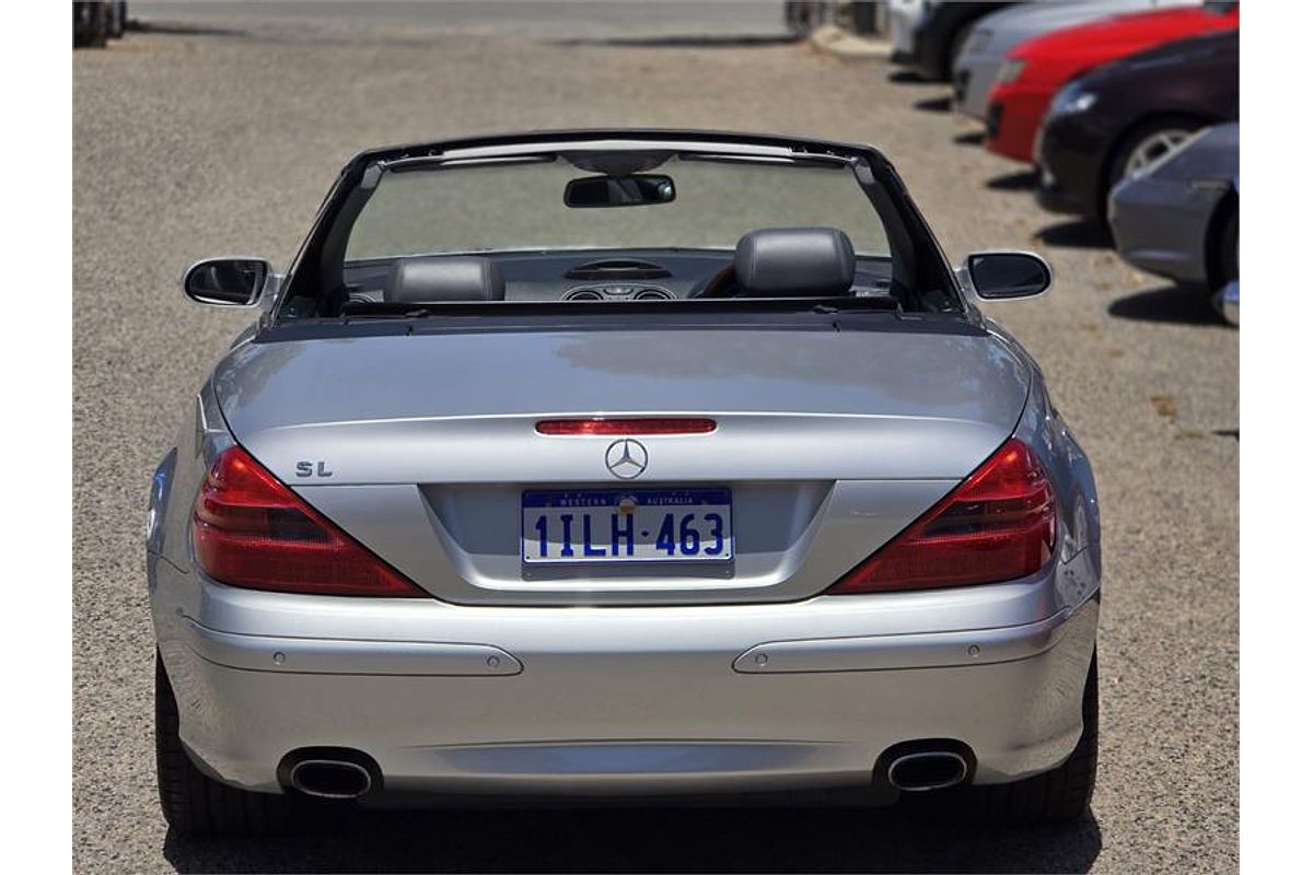 2004 Mercedes-Benz SL350 R230