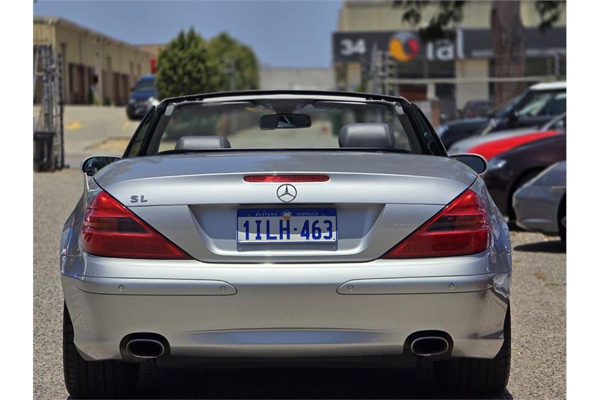 2004 Mercedes-Benz SL350 R230