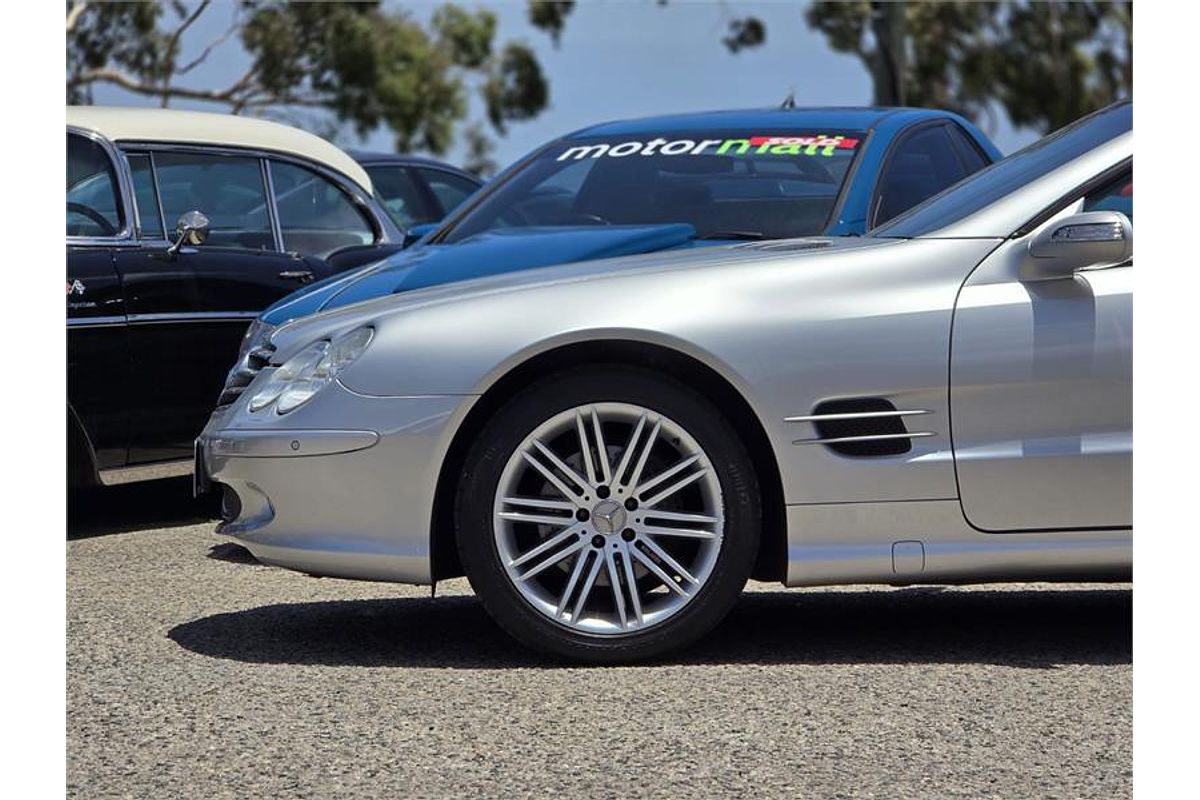 2004 Mercedes-Benz SL350 R230