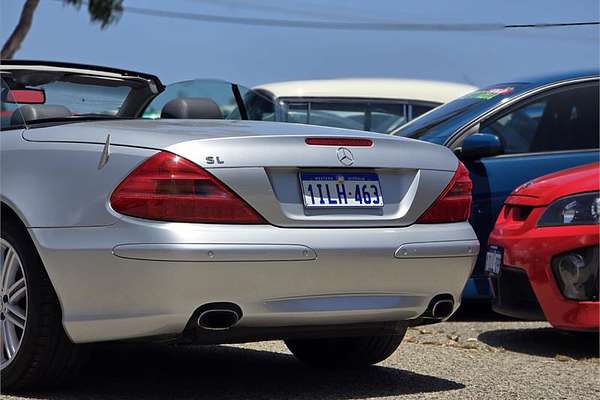 2004 Mercedes-Benz SL350 R230