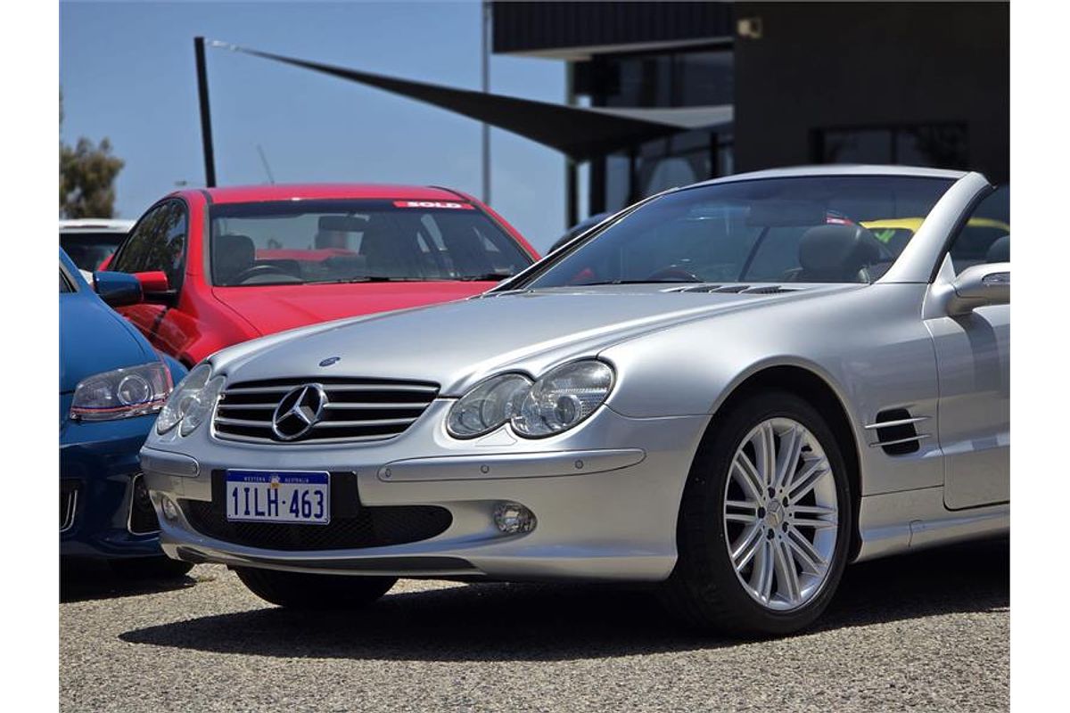 2004 Mercedes-Benz SL350 R230