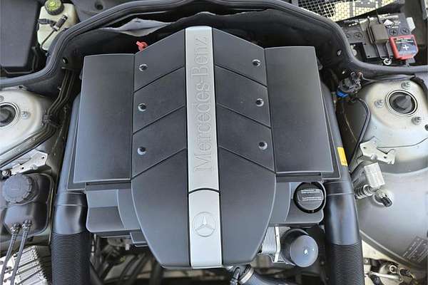 2004 Mercedes-Benz SL350 R230