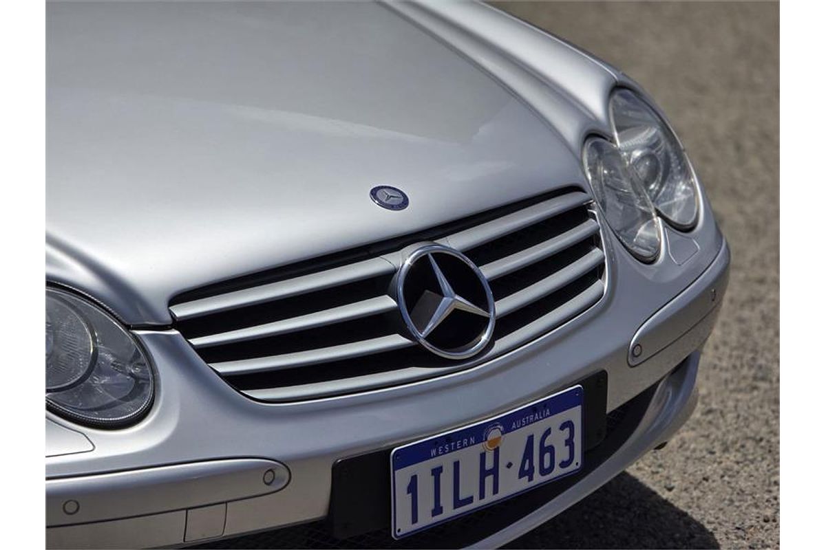 2004 Mercedes-Benz SL350 R230