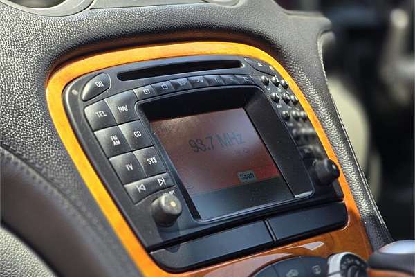 2004 Mercedes-Benz SL350 R230