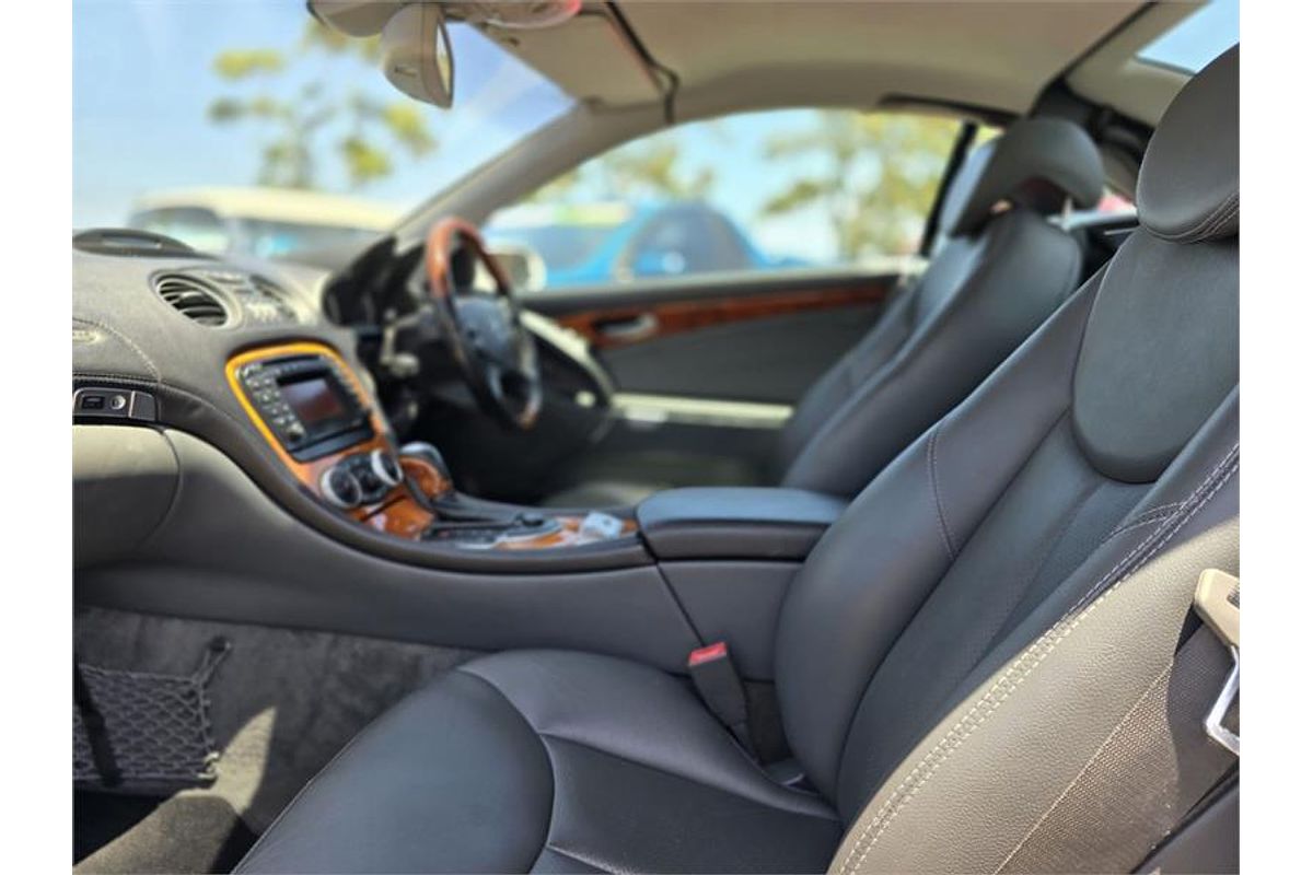 2004 Mercedes-Benz SL350 R230