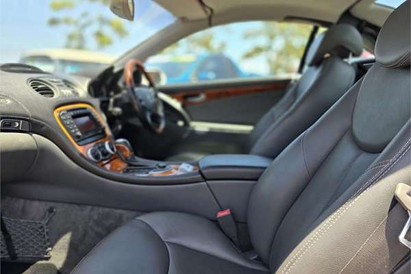 2004 Mercedes-Benz SL350 R230