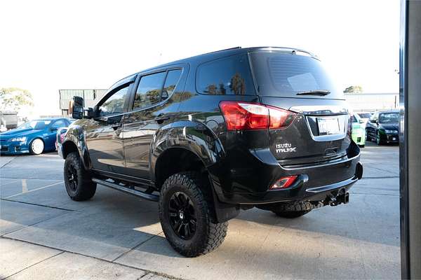 2013 Isuzu MU-X LS-M