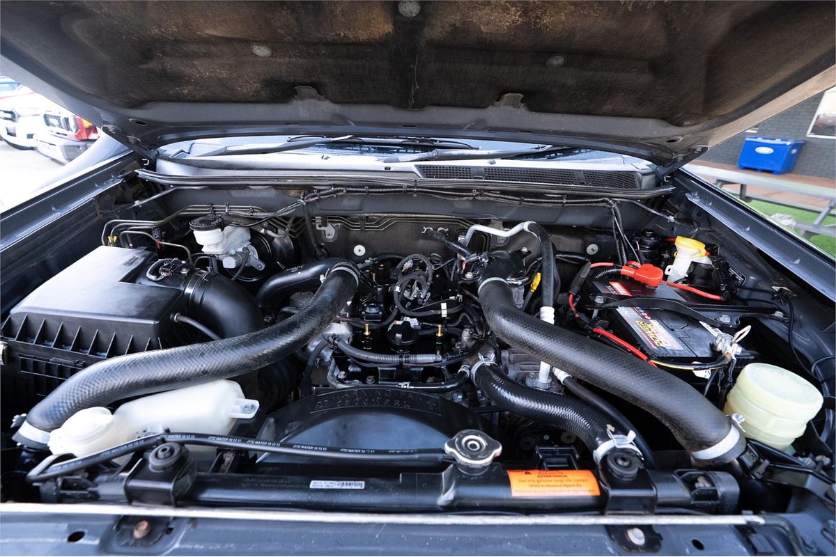2013 Isuzu MU-X LS-M