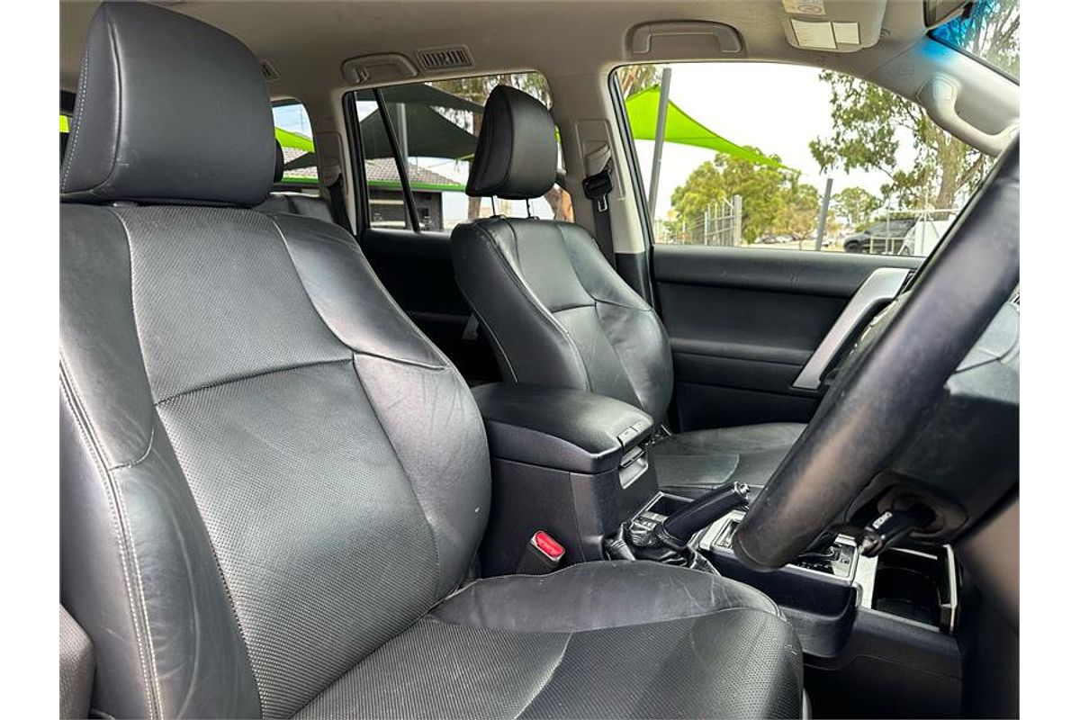 2017 Toyota Landcruiser GXL VDJ200R