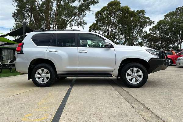 2017 Toyota Landcruiser GXL VDJ200R
